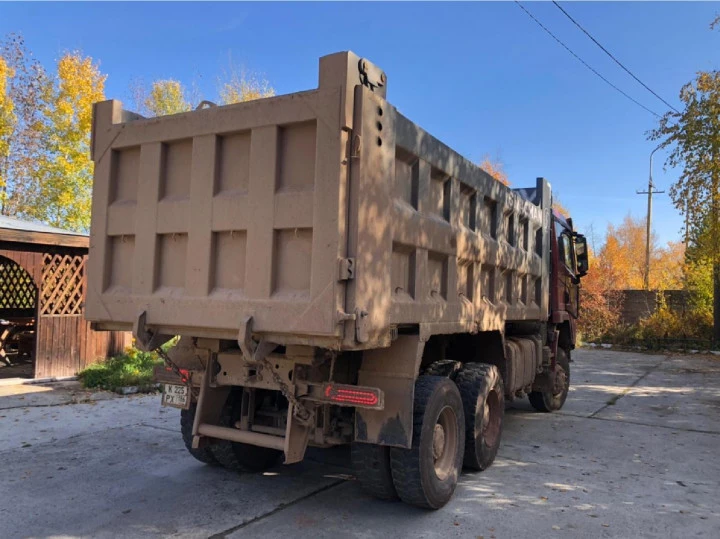 Специализированный, автомобиль  самосвал SHACMAN SX32586T385, 2021 г/в, Идентификационный номер: LZGJR4T55MX121640. Обременения: Залог в пользу АКИП "АКИБАНК" (ПАО).